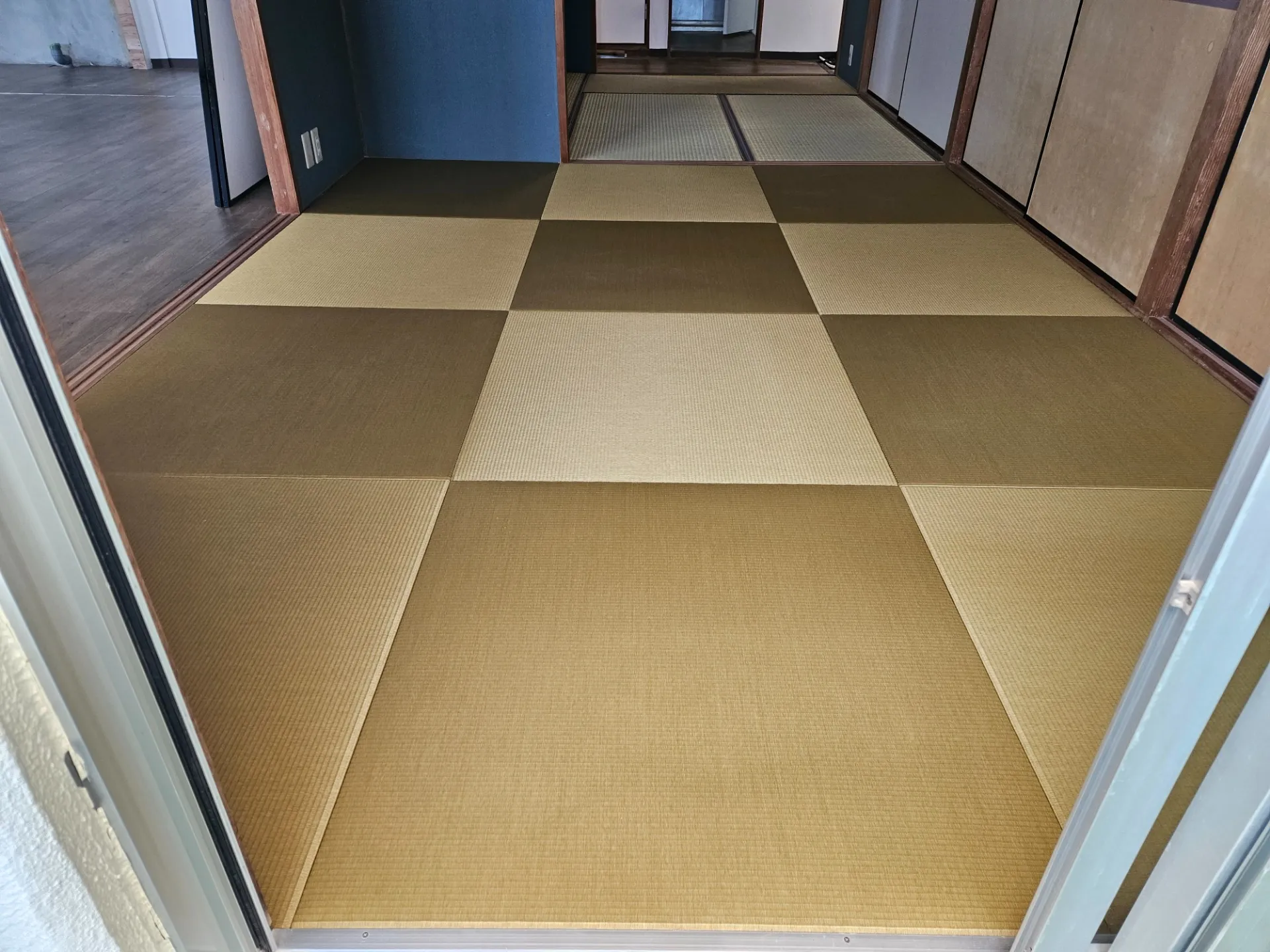 【那覇市首里金城町】琉球畳の新調|半帖縁なし|セキスイ目積ツルバミ(6帖間)